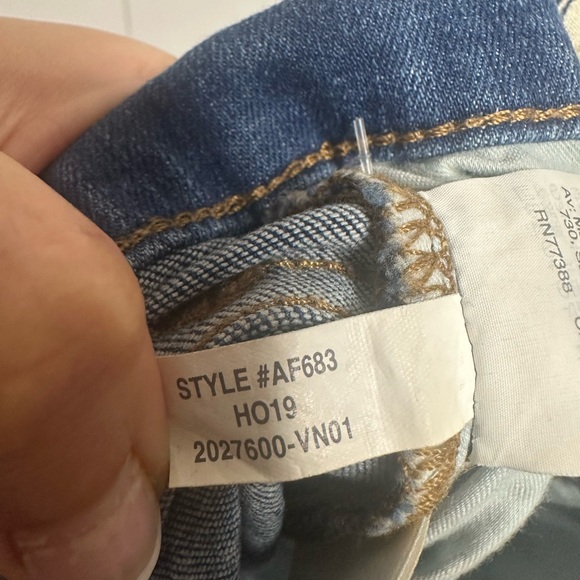 Madewell Women's Classic Blue Skinny Jeans - Picture 8 of 11